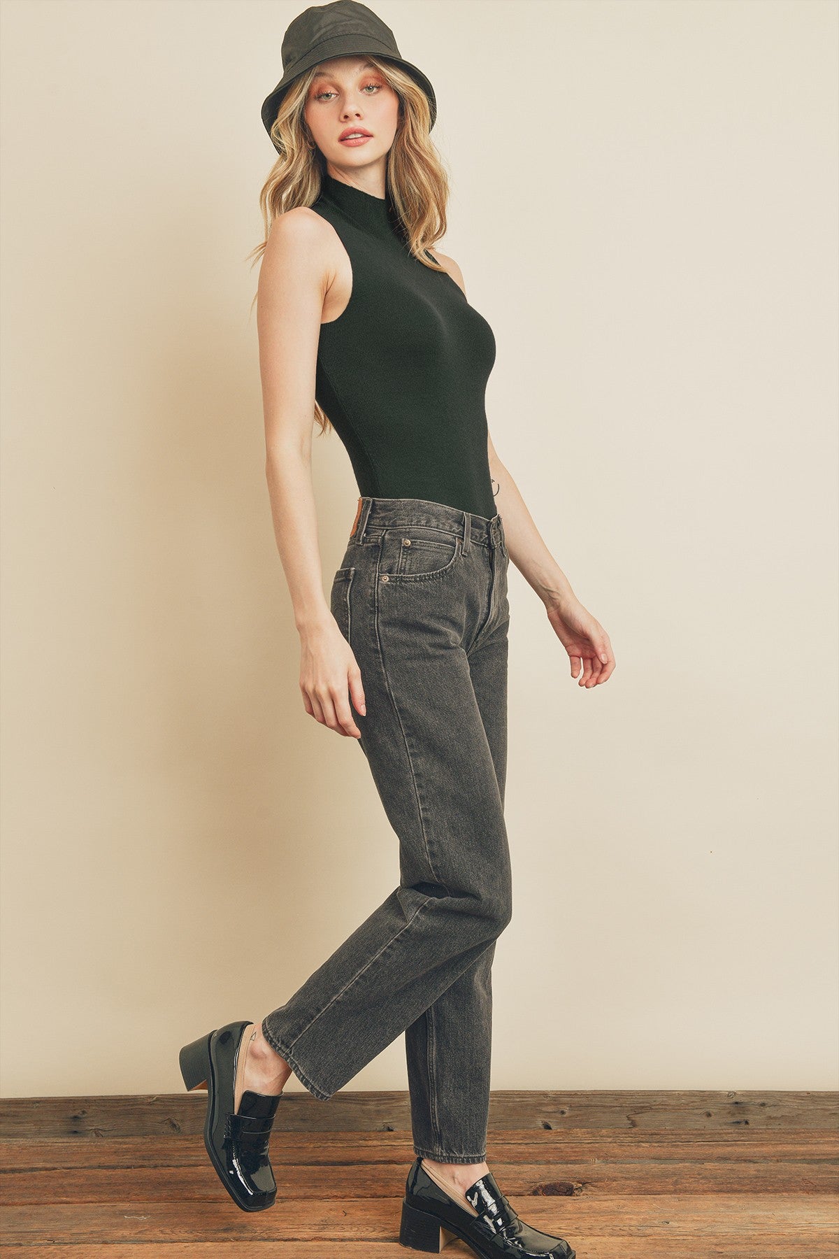 Knitted Sleeveless turtleneck Bodysuit