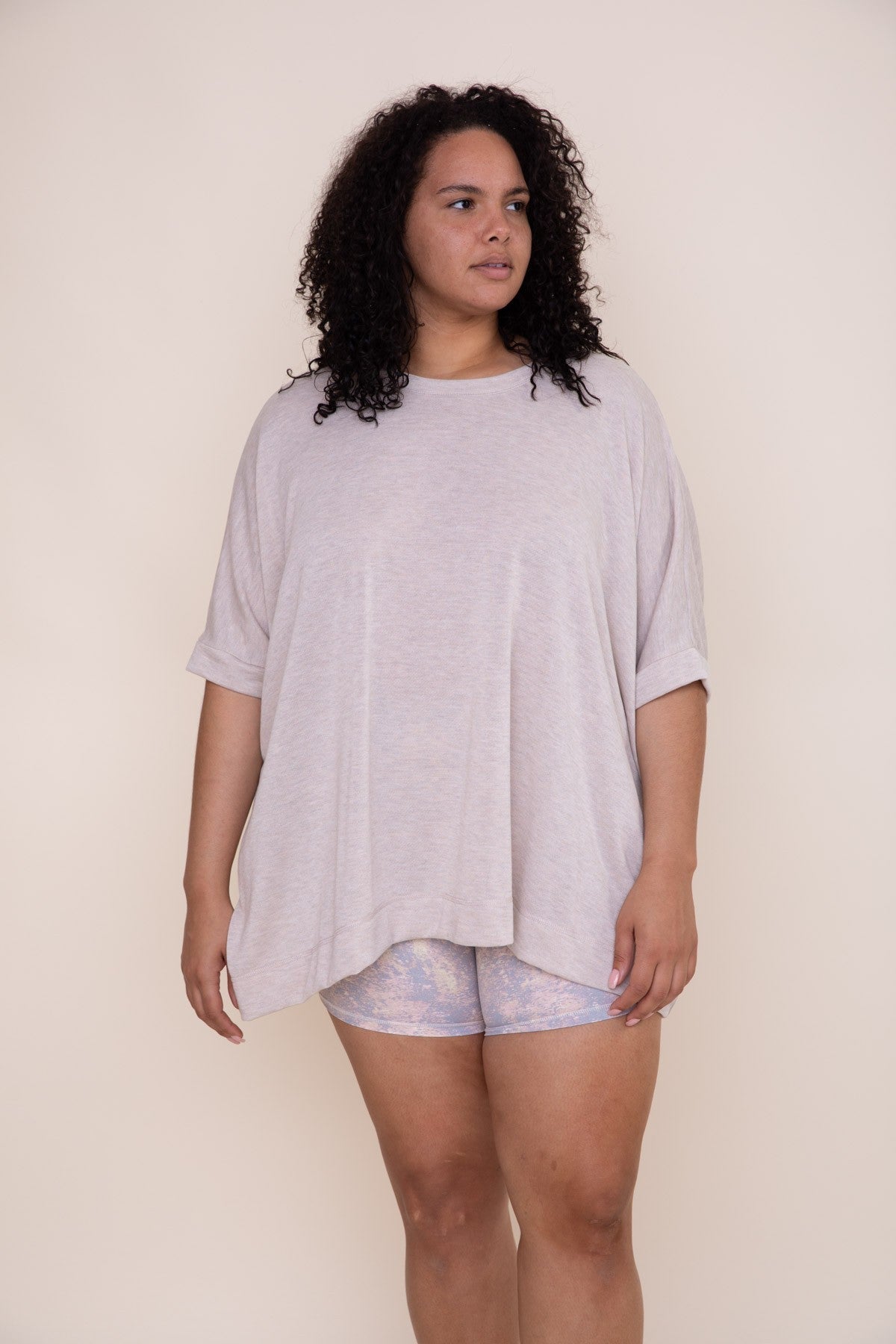Curvy Hi/Low Cape Shirt in Natural