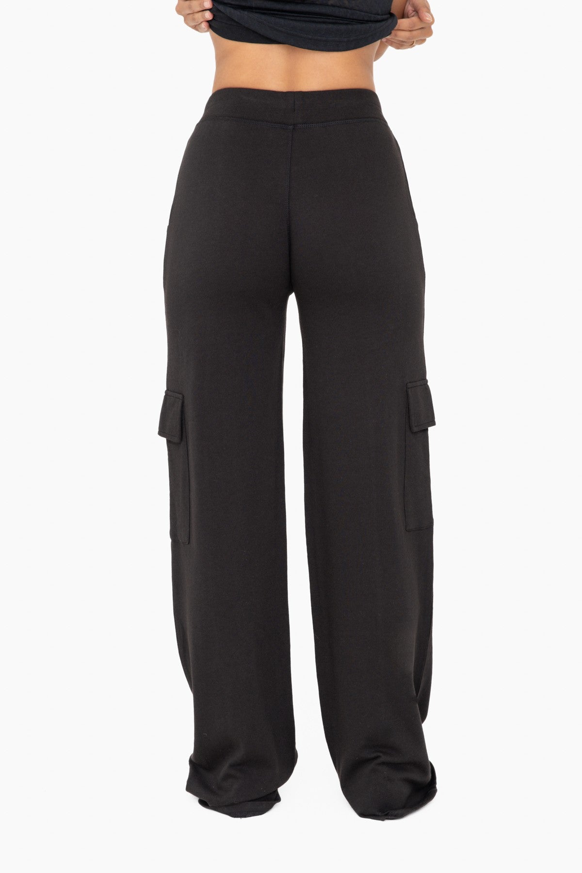 Wide Leg Cargo Pants in Black