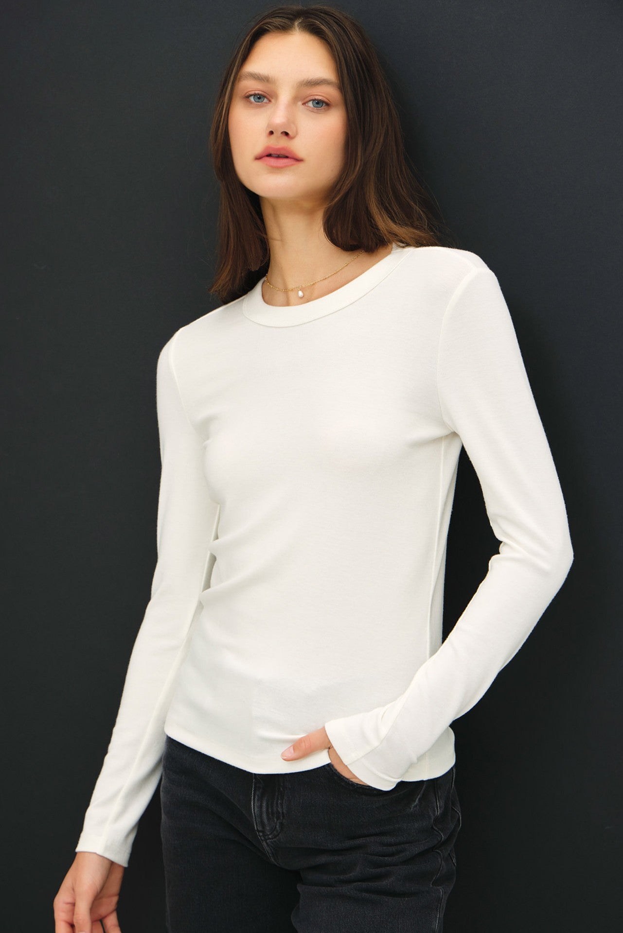 Round Neck Basic Long Sleeve Tee