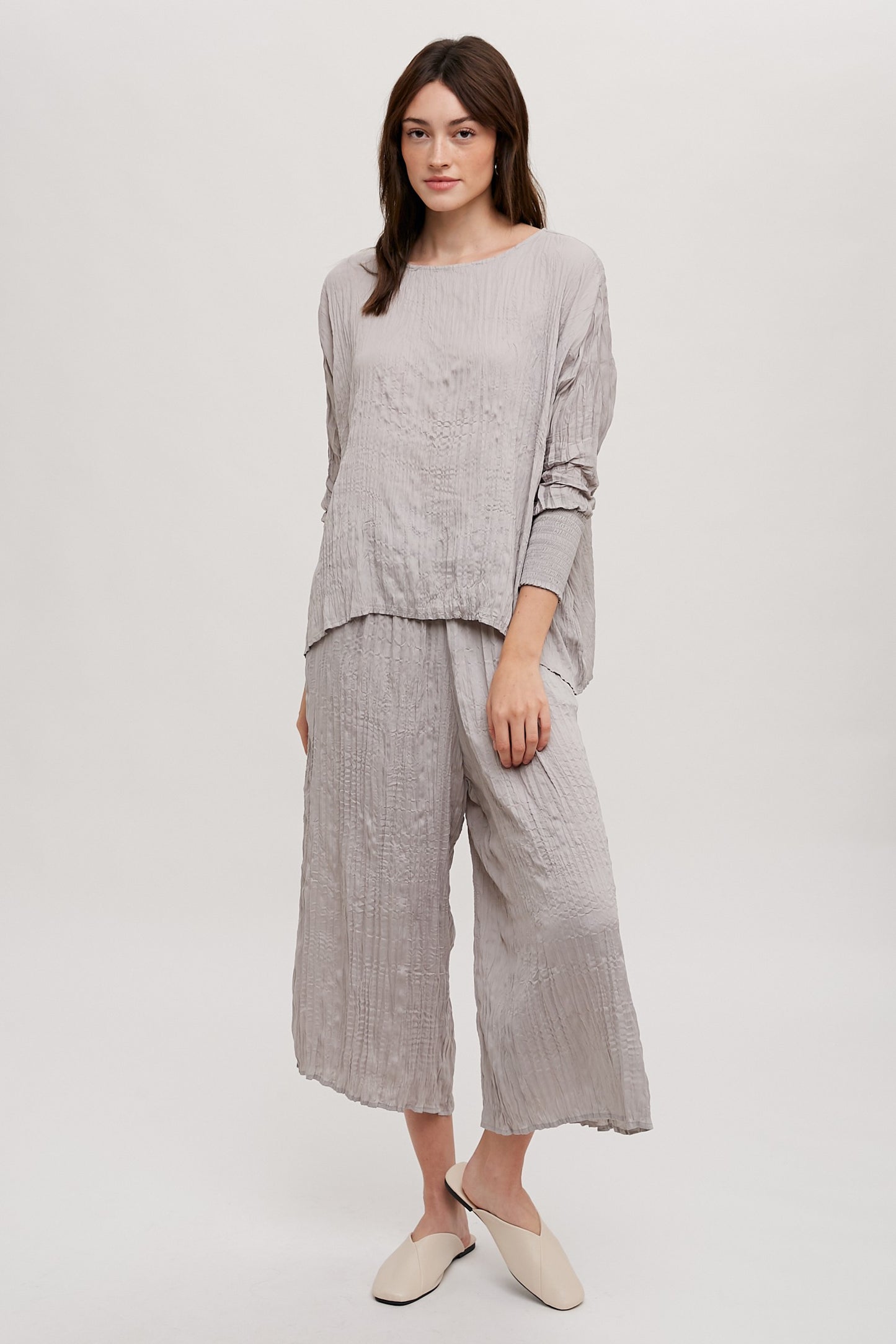The Crinkle Cropped Pants in Fog