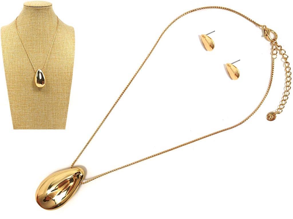 Oval Metal Pendant Set