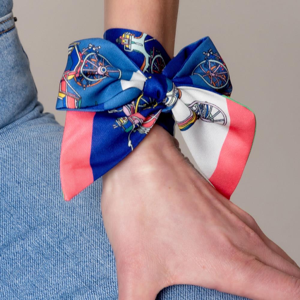Multicolor Printed Twilly Scarf