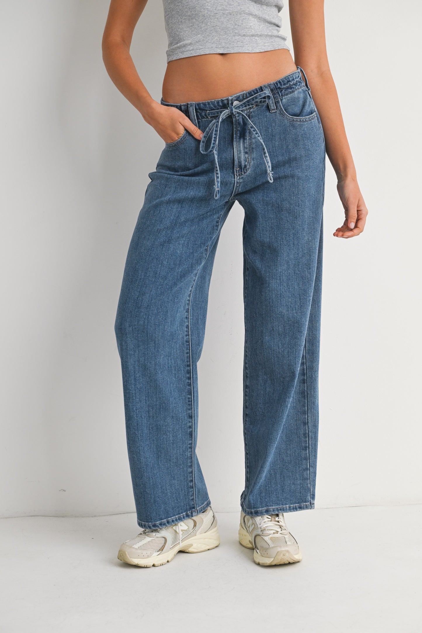 Wide Leg Drawstring Jeans in Med Wash