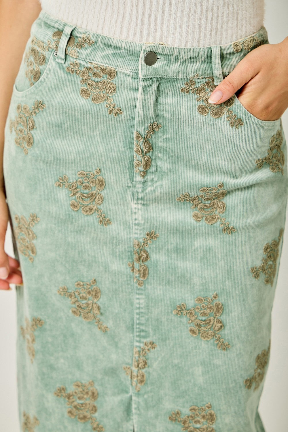 Embroidered Front Slit Corduroy Skirt