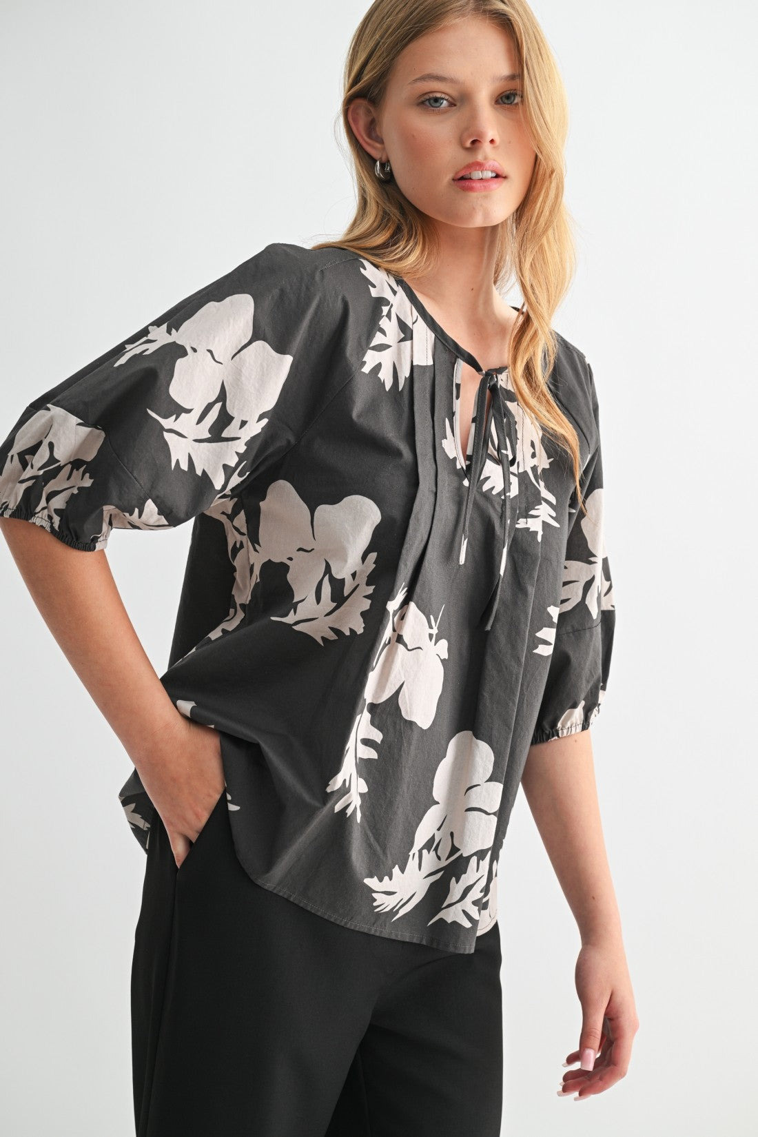 Flower Print Pintuck Detail Blouse