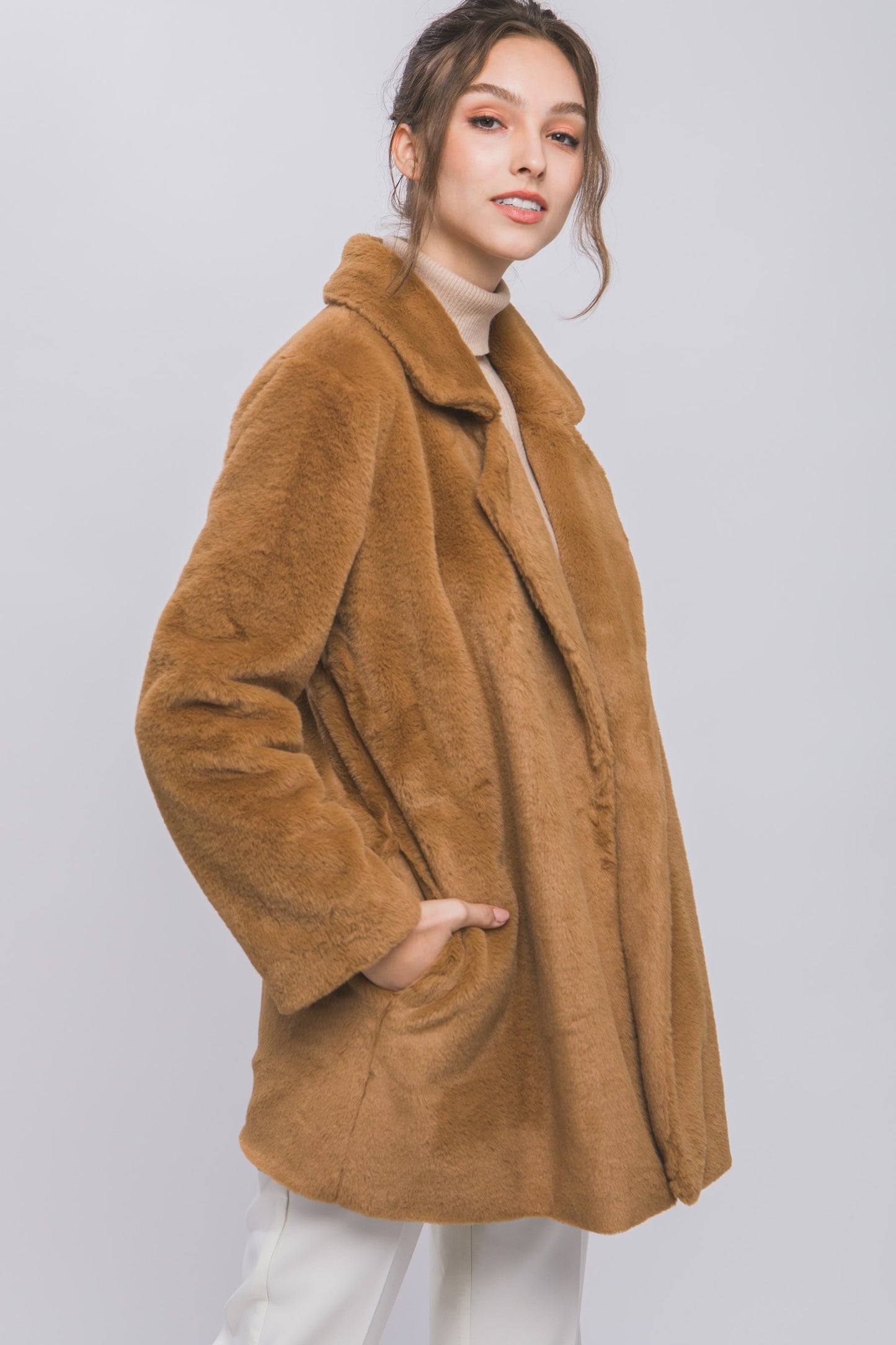 Cozy Teddy Coat in Camel