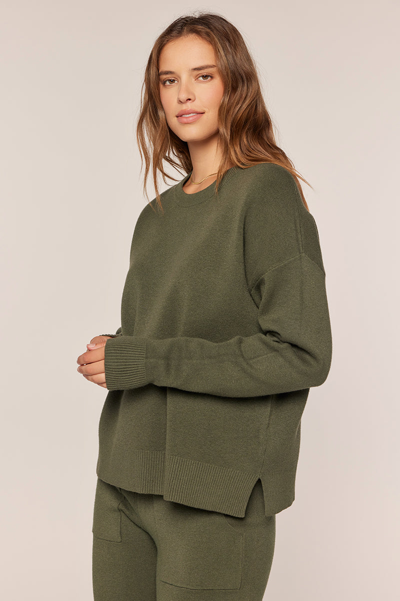 Soft Crew Neck Sweater in Dk. Green