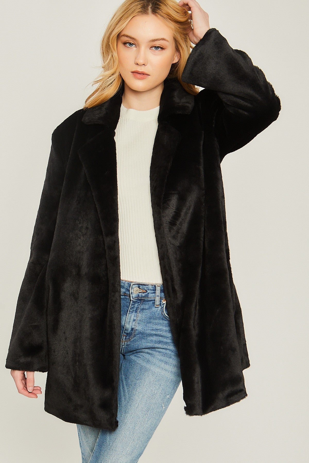 Cozy Teddy Coat in Black
