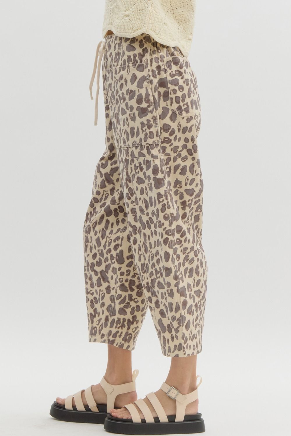 Abstract Leopard Barrel Jeans