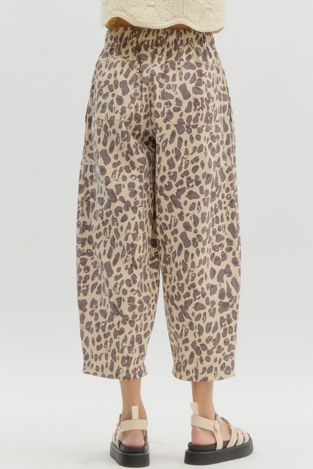 Abstract Leopard Barrel Jeans