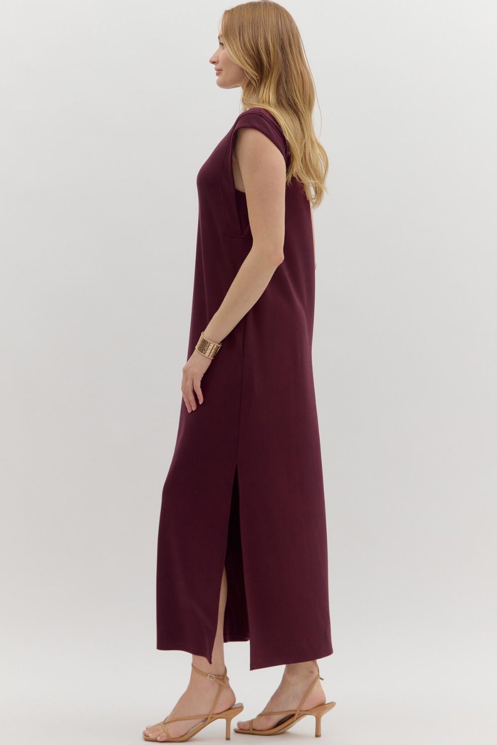 Solid Jersey Knit Pullover Midi Dress in Wine