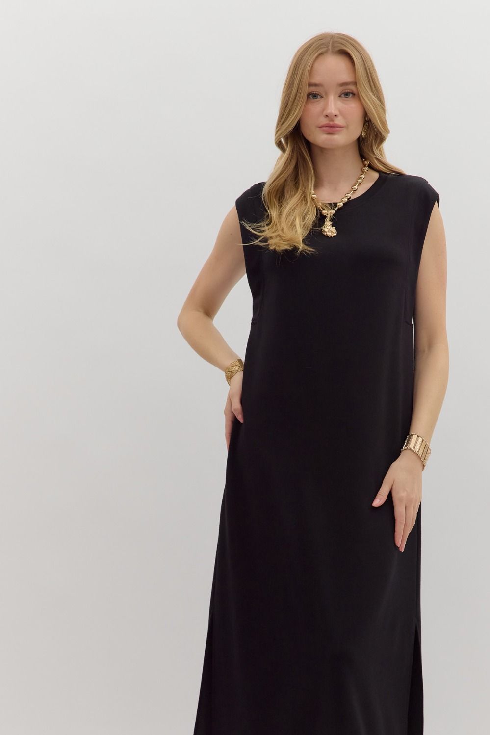 Solid Jersey Knit Pullover Midi Dress in Black