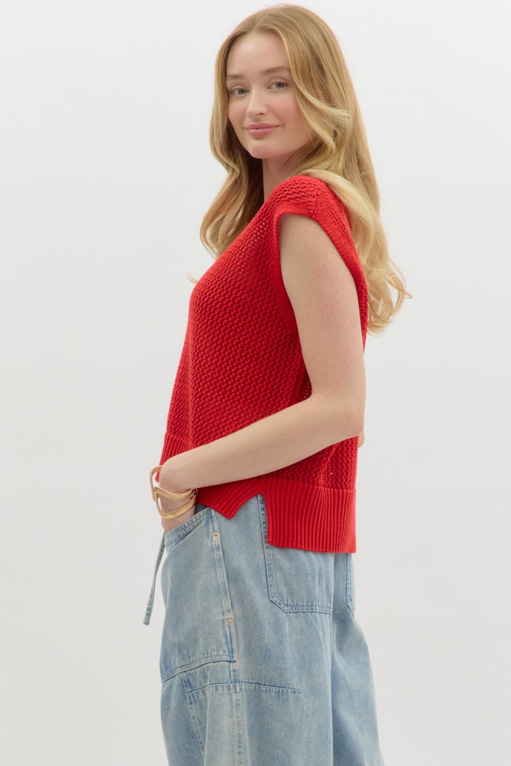 Red Knit Sleeveless Pullover