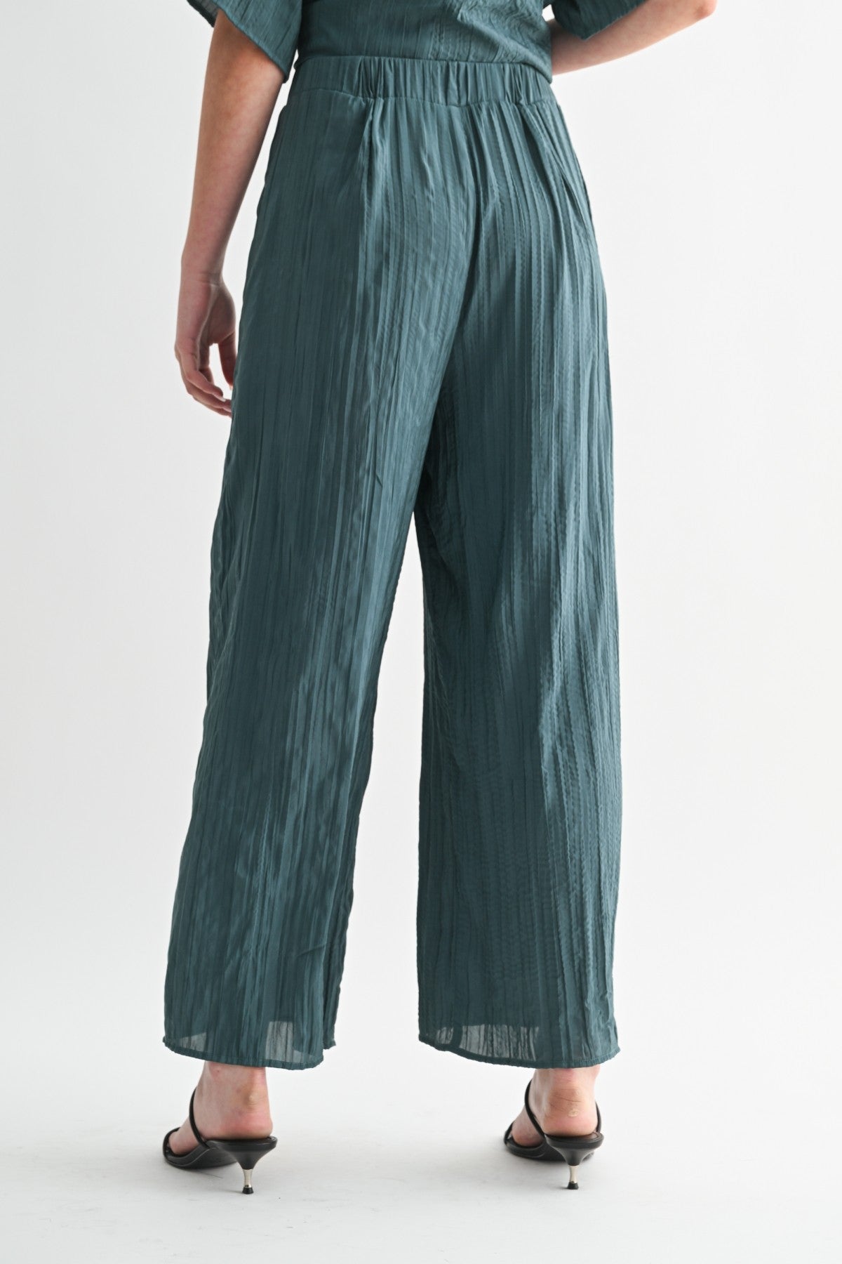 Crinkle Pants in Hunter Green