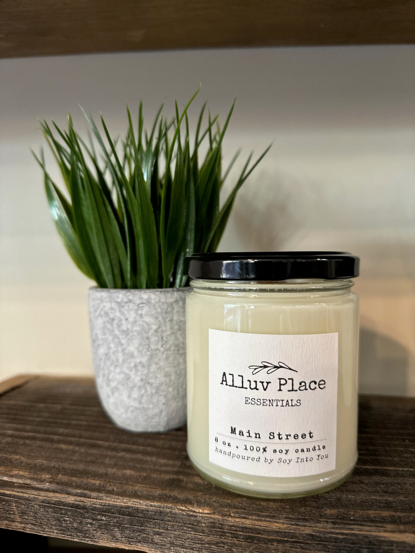 Main Street Candle 8 oz
