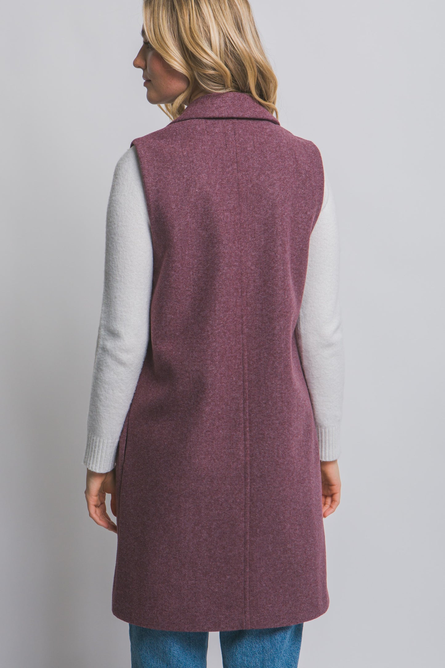 Longline Vest in Maroon