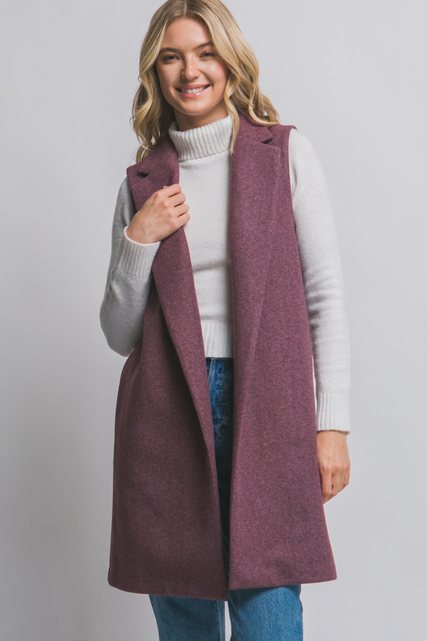 Longline Vest in Maroon