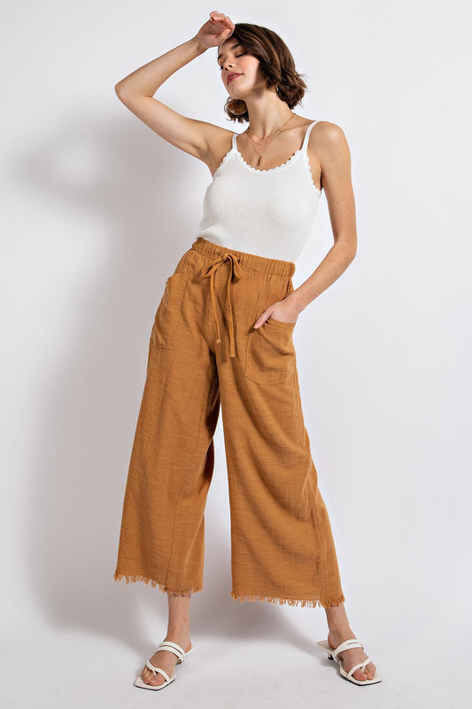 Frayed Hem Cropped Pants in Ochre