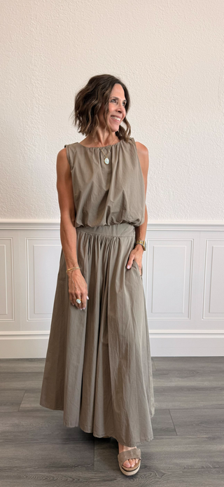 Cotton Poplin Sleeveless Bubble Top in Mocha
