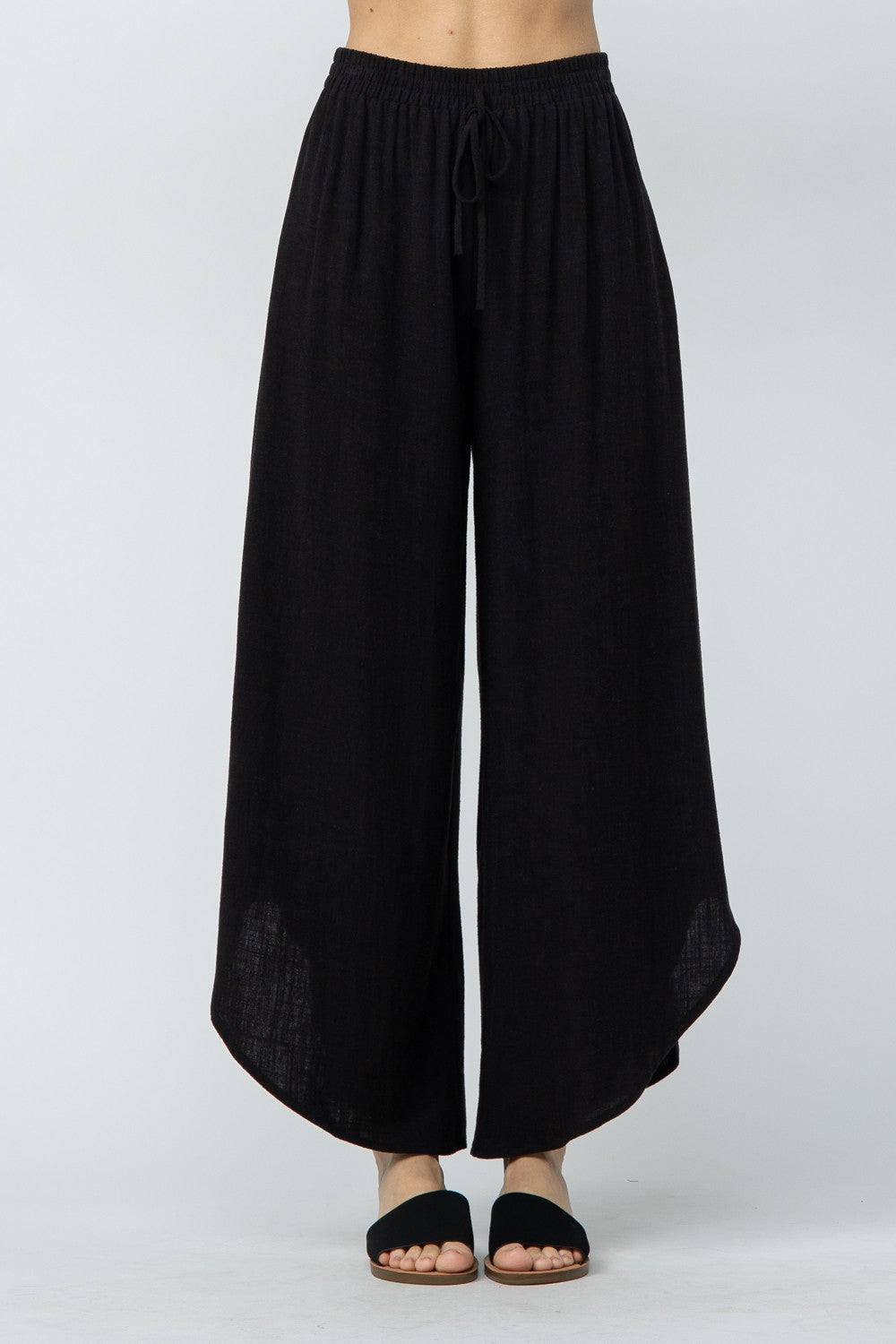 Linen Curved Hem Pants in Black