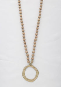 Circle Pendant Beaded Necklace