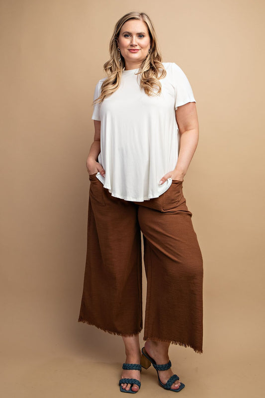 Curvy Size Frayed Hem Pants in Brown