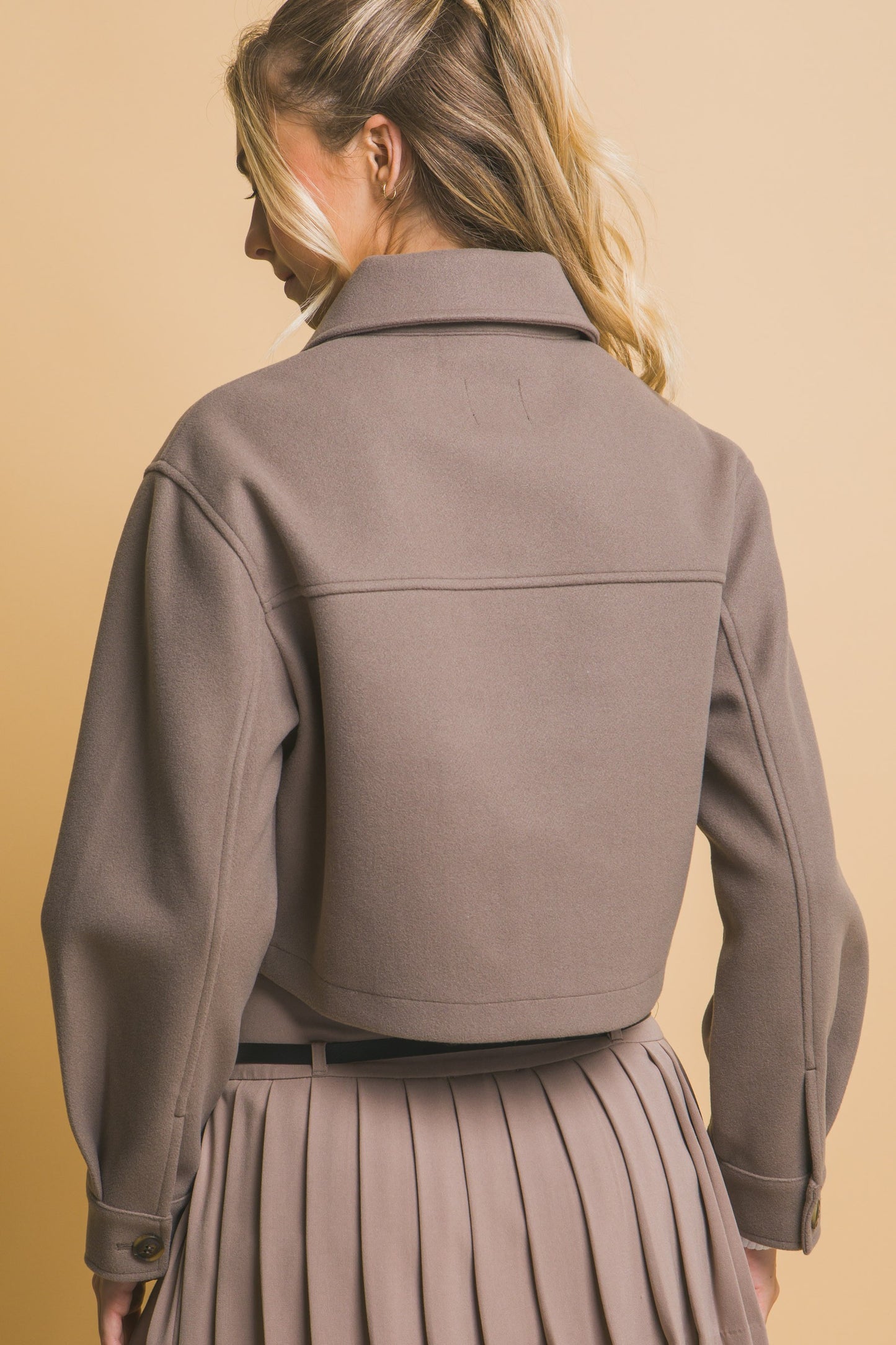 JQ Fleece Cropped Jacket in Greystone