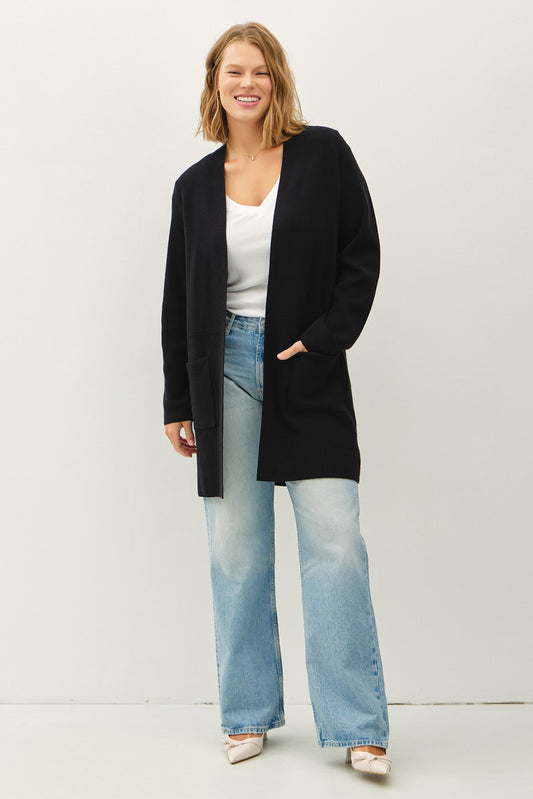 The Curvy Oaklyn Coat in Black