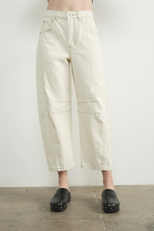 Slouchy Barrel Jeans in Sand