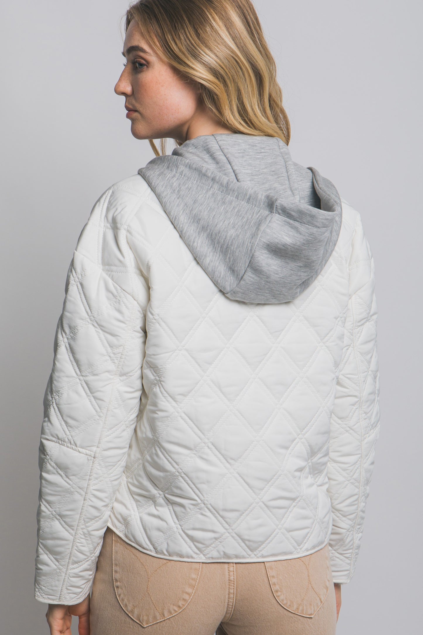 Contrast Puffer Jacket in Ivory