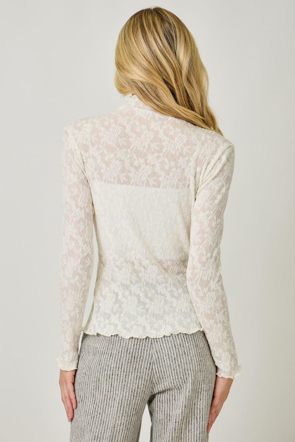 Lettuce Edge Top in Ivory