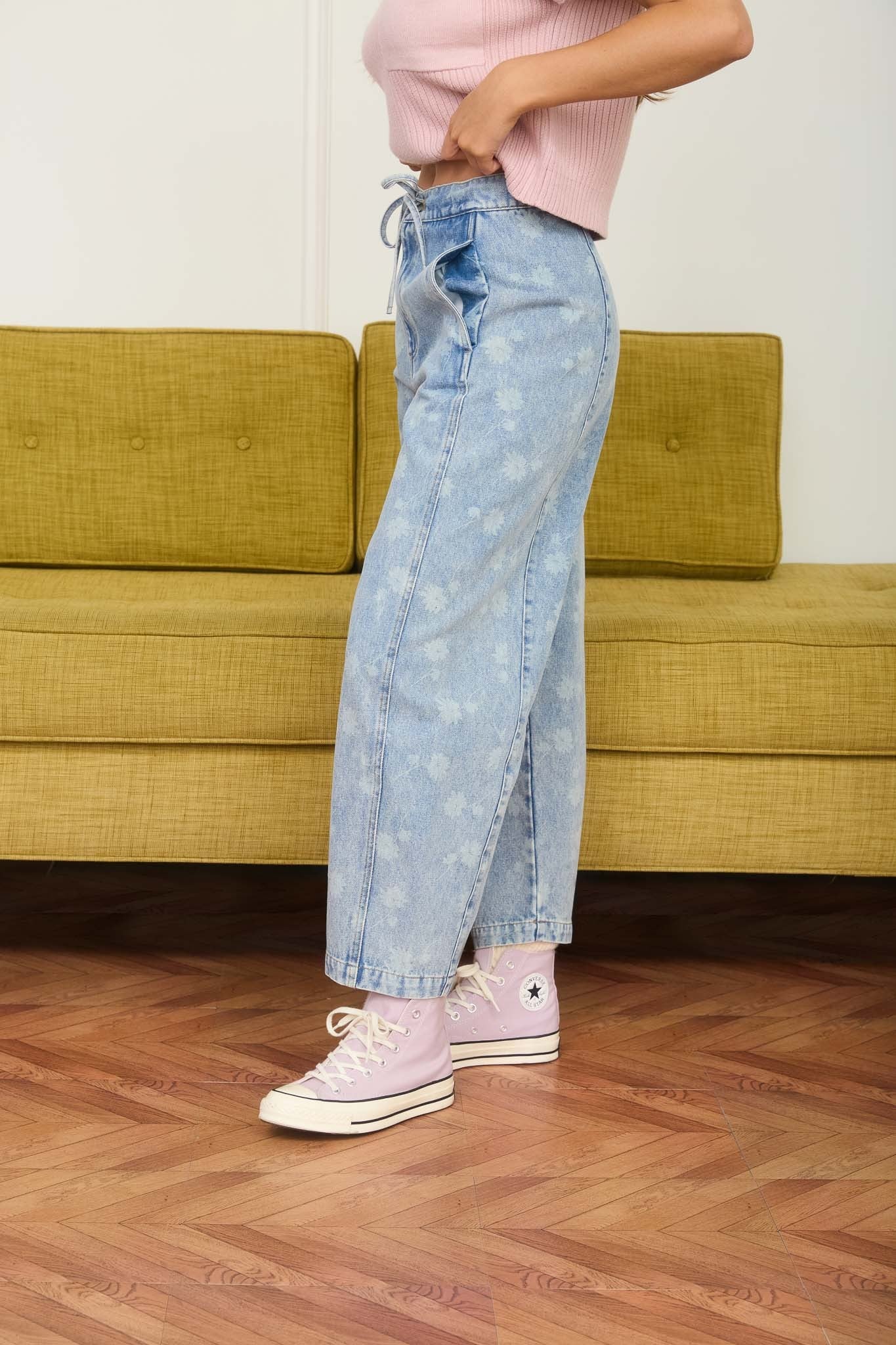 High Waist Dandelion Wash Barrel Jeans