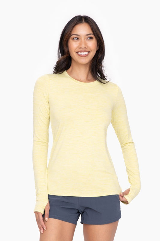 Active Top With Thumb Holes in Dusty Lime