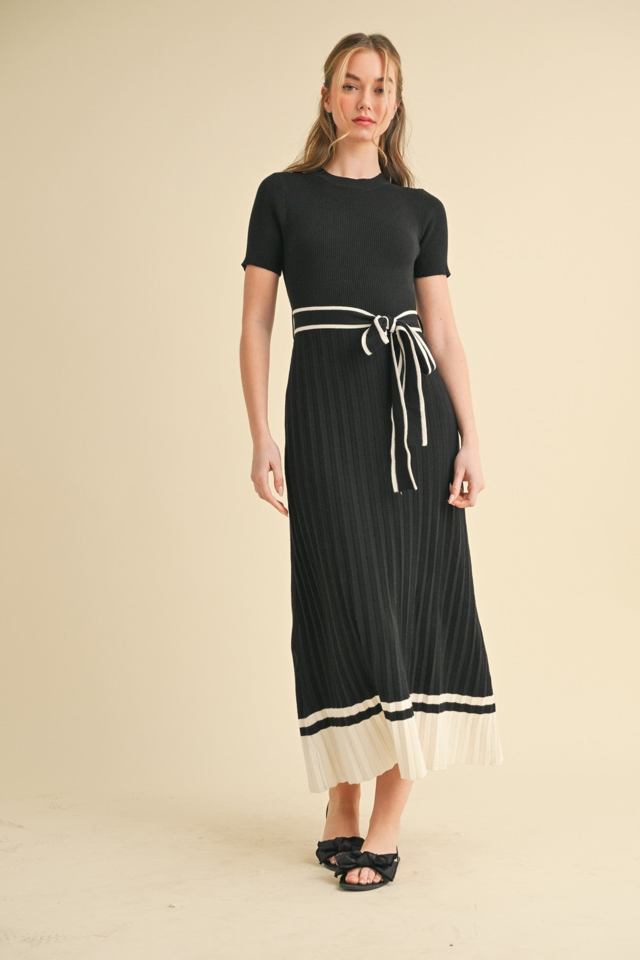 The Ellen Dress in Black