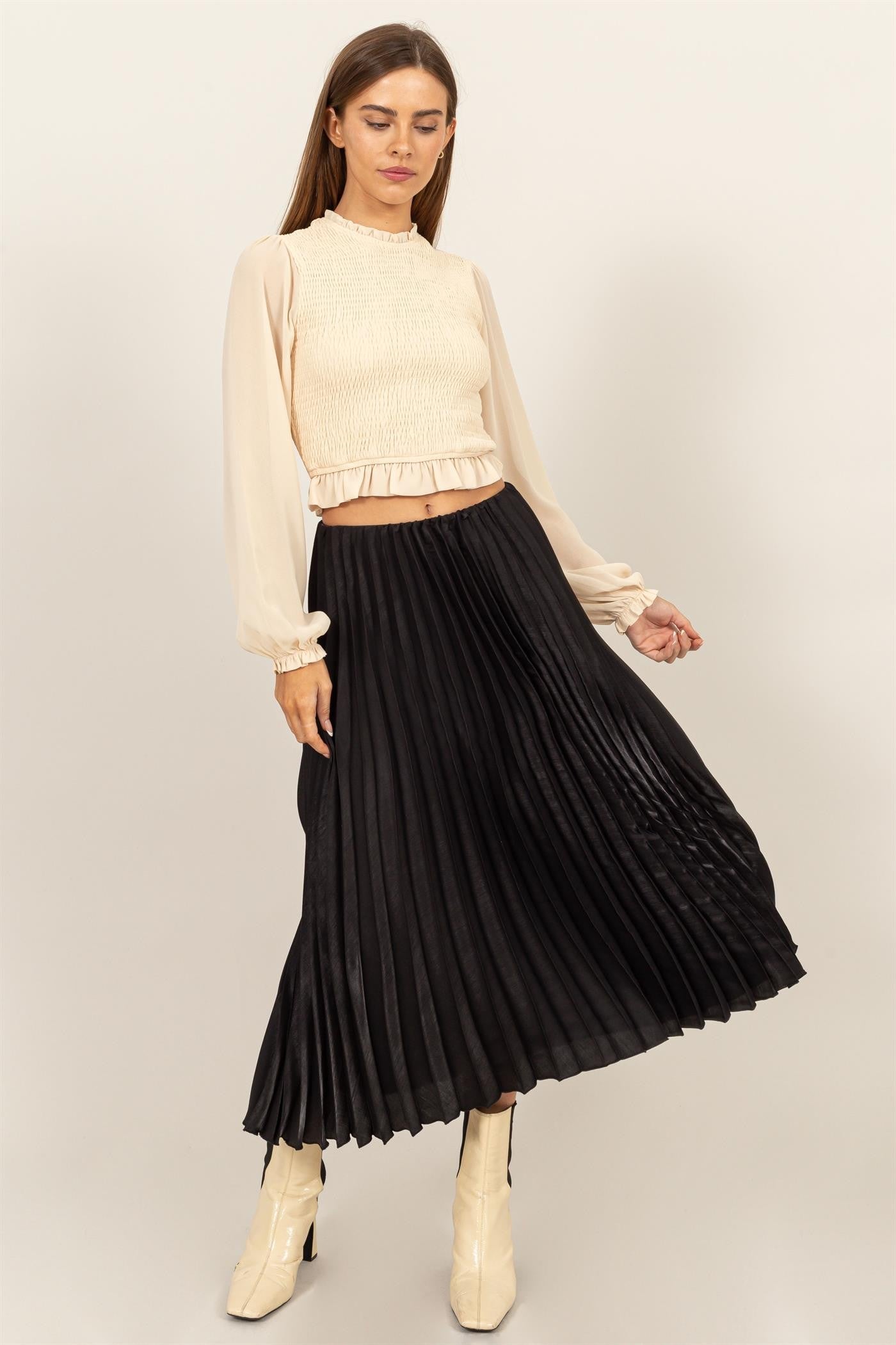 Shiny Pleated Midi Skirt in Black