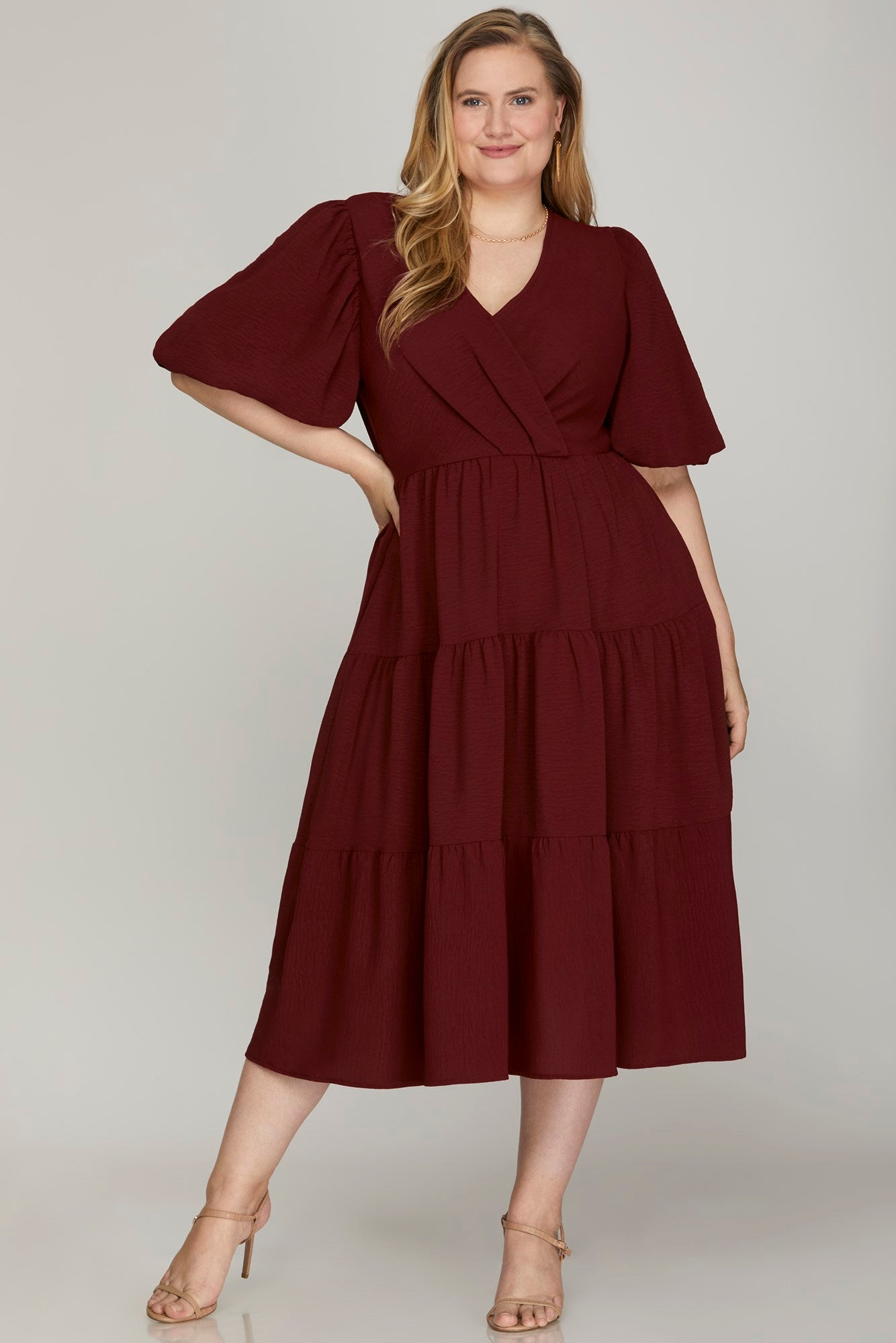 Curvy Balloon Sleeve Tiered Dress in Wine