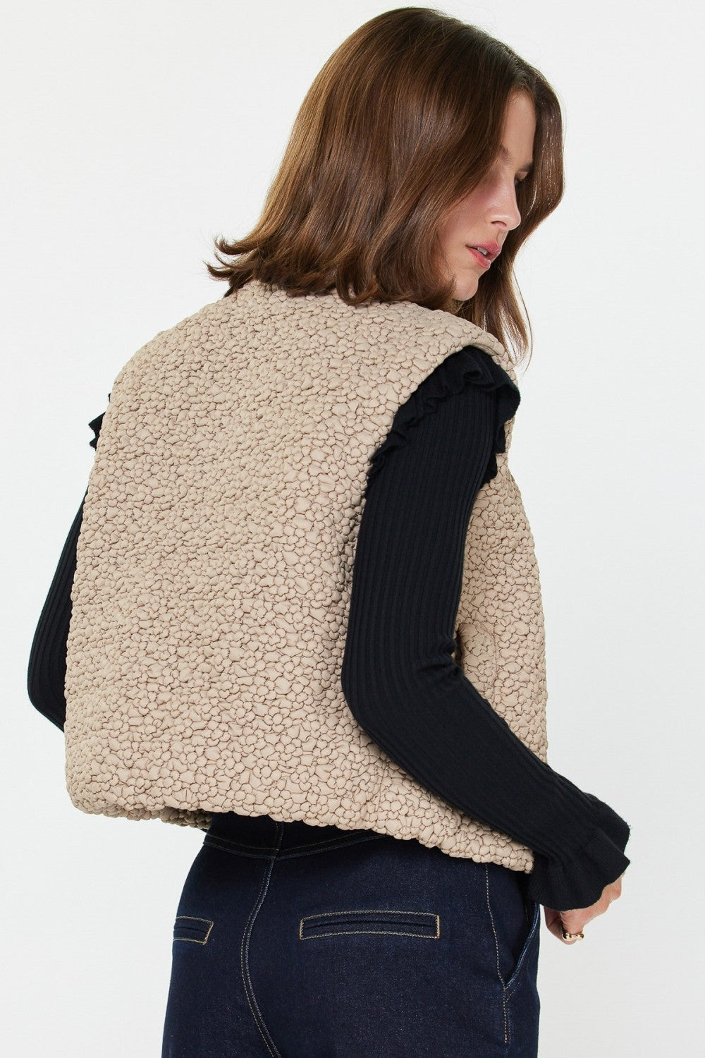 Cropped Quilting Vest in Taupe