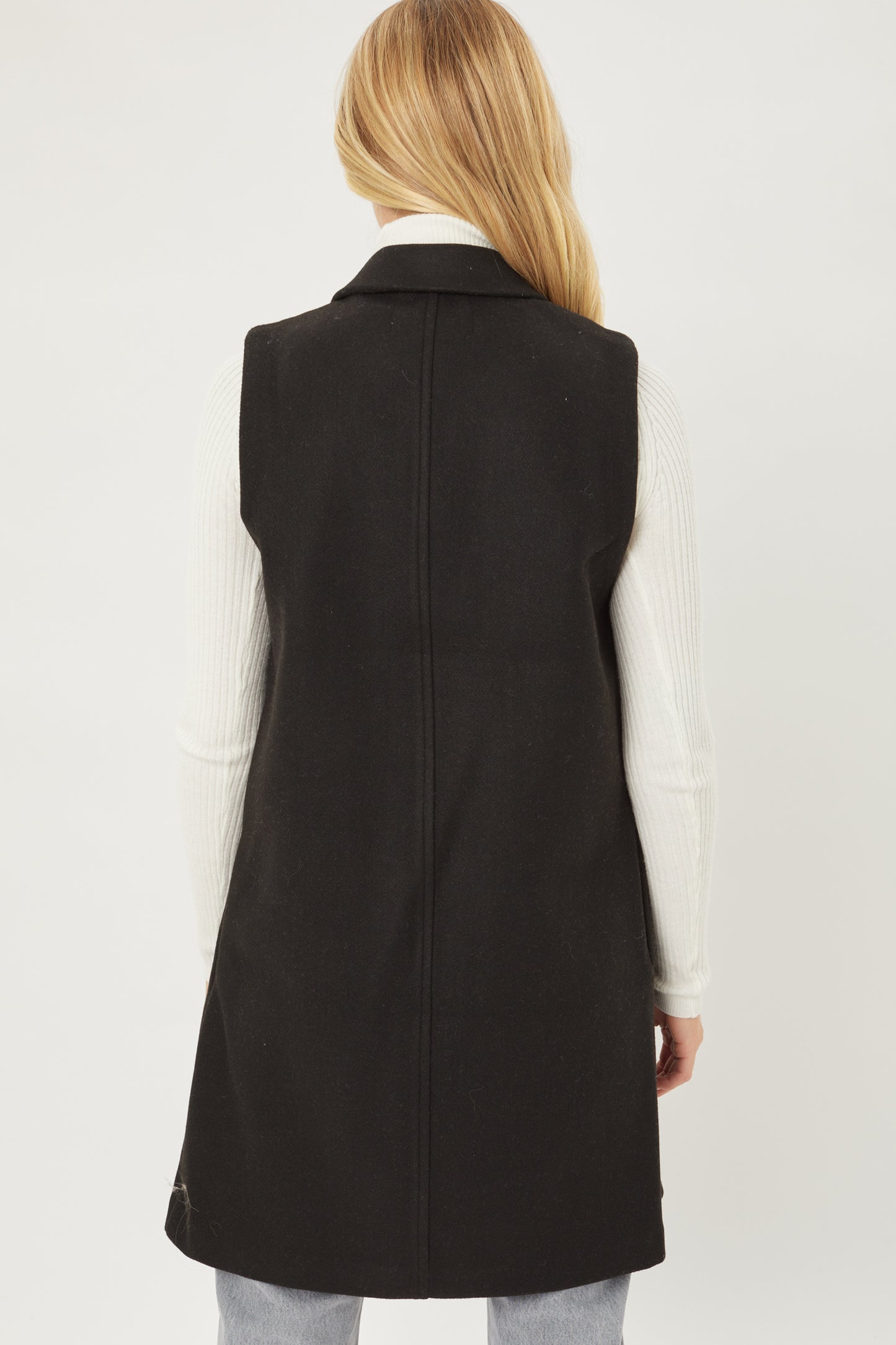 Longline Vest in Black