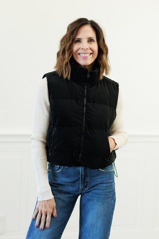 Cropped Puffer Vest with Zipper Pockets