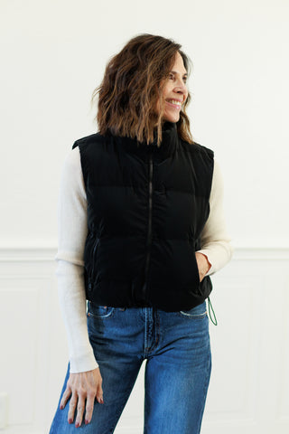 Cropped Puffer Vest with Zipper Pockets