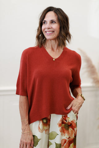Italian V-Neck Light Sweater Knit Top in Paprika