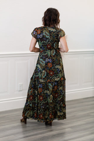 Floral Printed Maxi Dress in Black – Women's Maxi Dress
