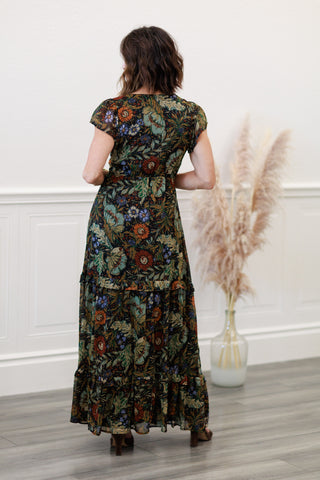 Floral Printed Maxi Dress in Black – Women's Maxi Dress