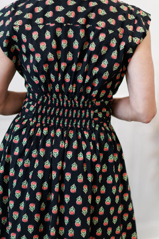 Geo Print Sleeveless Midi Dress in Black