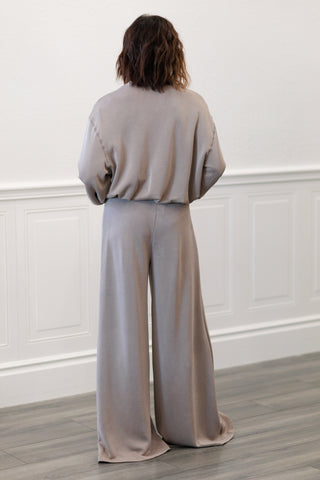 Cropped Balloon Sleeve Crewneck Lounge Top in Ash