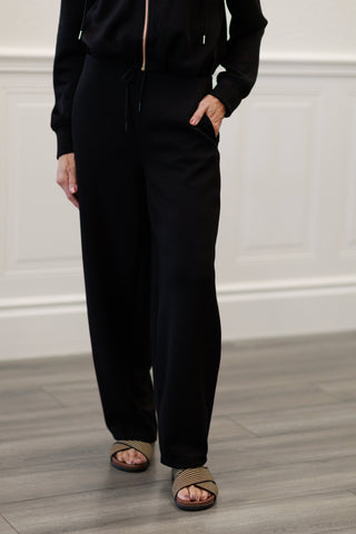 Soft Barrel-Leg Joggers