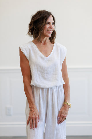 V Neck Cap Sleeve Blouson Top in White