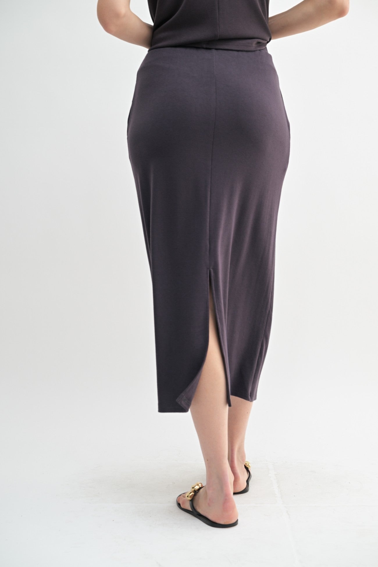 Stretch Midi Track Skirt in Truffle