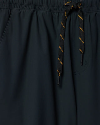 7" Pursuit Short - Unlined in Black